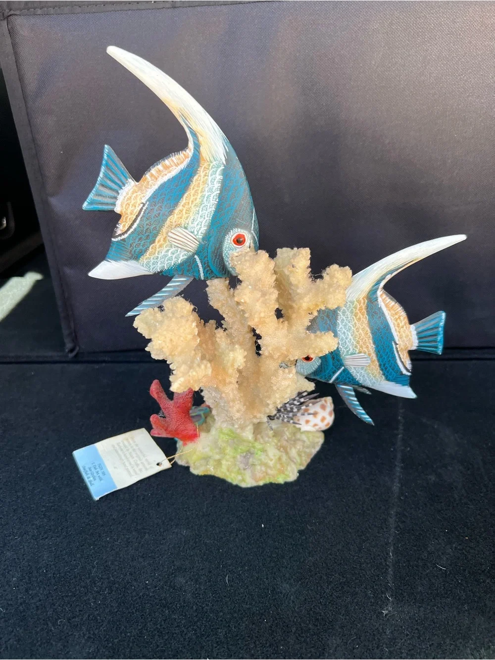 Nature Crafts, Inc. Two Fish set with Sea-Urchin, starfish and shell. FGIN 309